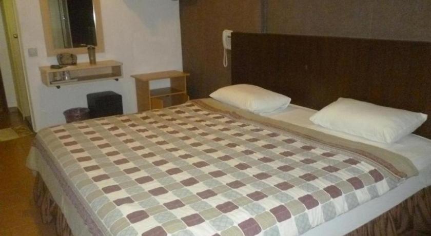 G Six Hotel Sitiawan Ngoại thất bức ảnh