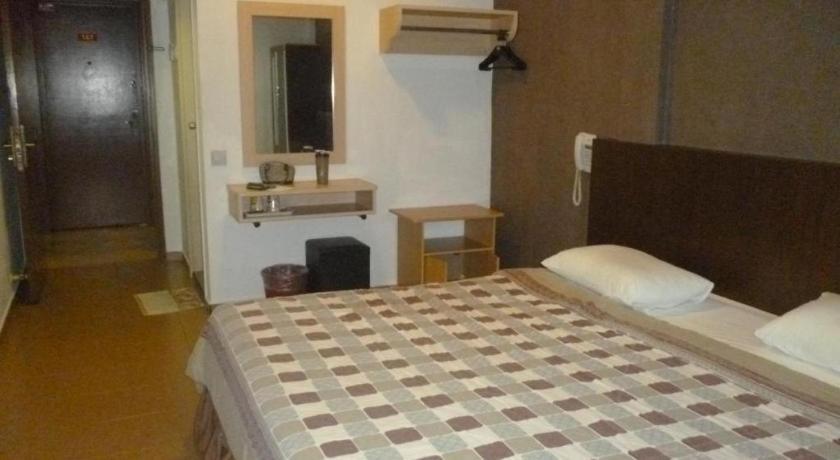 G Six Hotel Sitiawan Ngoại thất bức ảnh