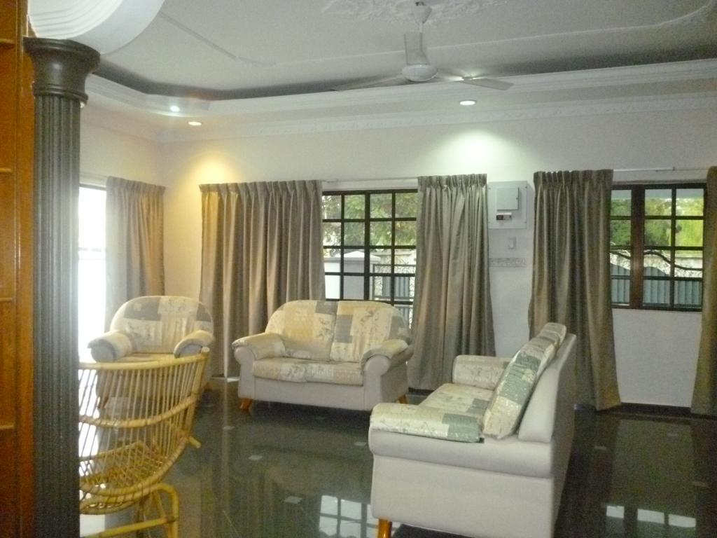 G Six Hotel Sitiawan Ngoại thất bức ảnh